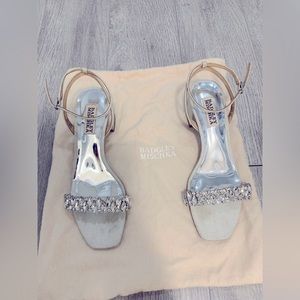 Badgley Mischka wide heels